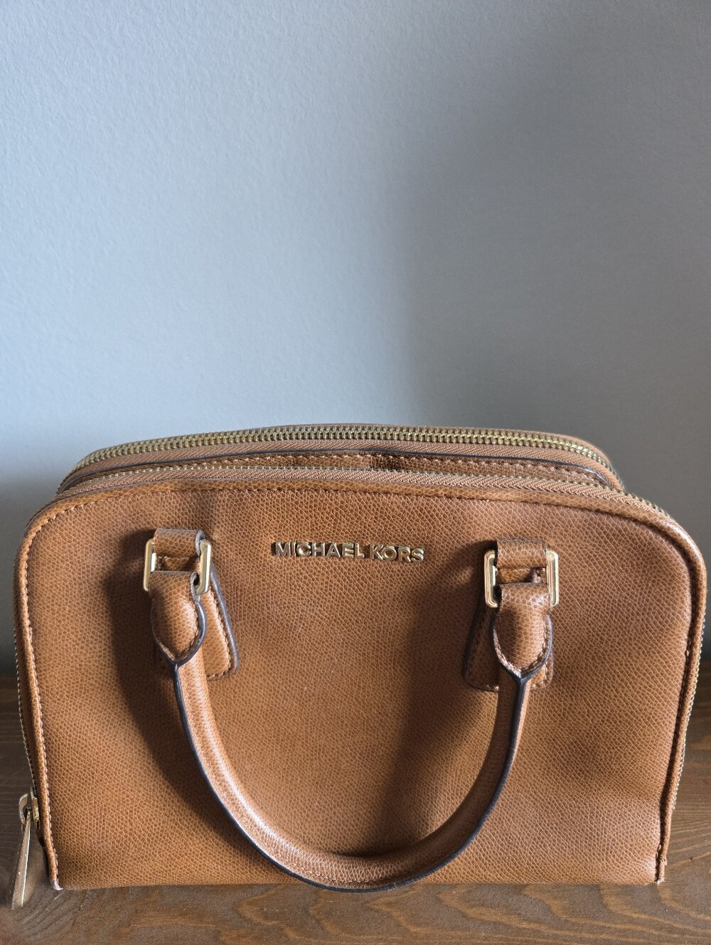 Michael Kors Reese Medium Satchel Saffiano Leather Luggage Tote Bag Crossbody